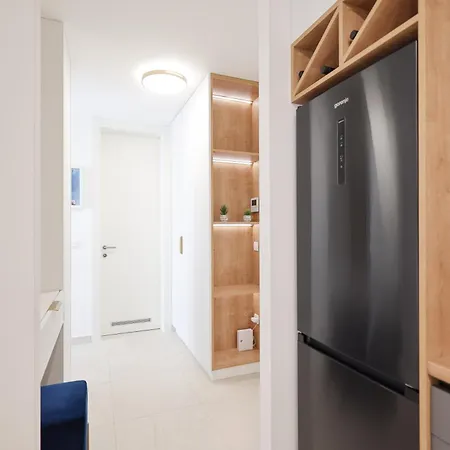 Διαμέρισμα Alpha Level *