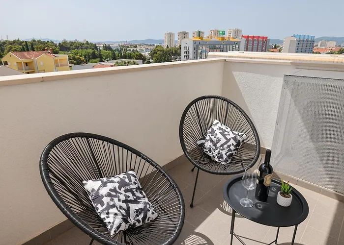 Apartment Alpha Level *