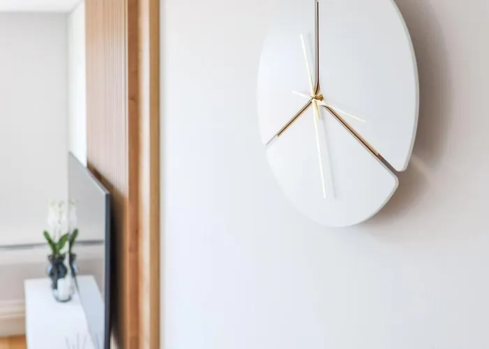 Alpha Level Apartment *